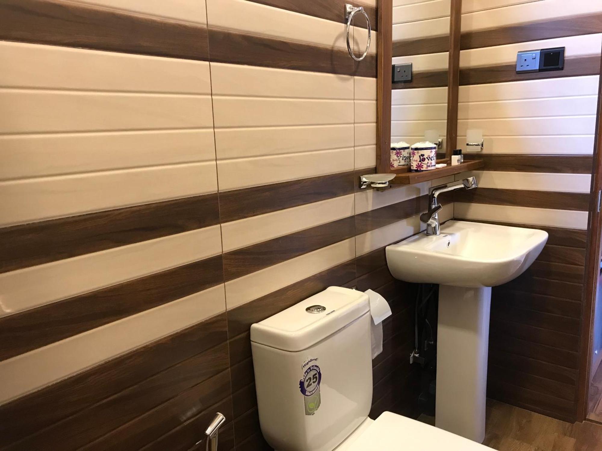 Ridge View Guest House -Елла Екстер'єр фото